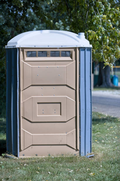 Portable Toilet Options We Offer in Flint Hill, MO
